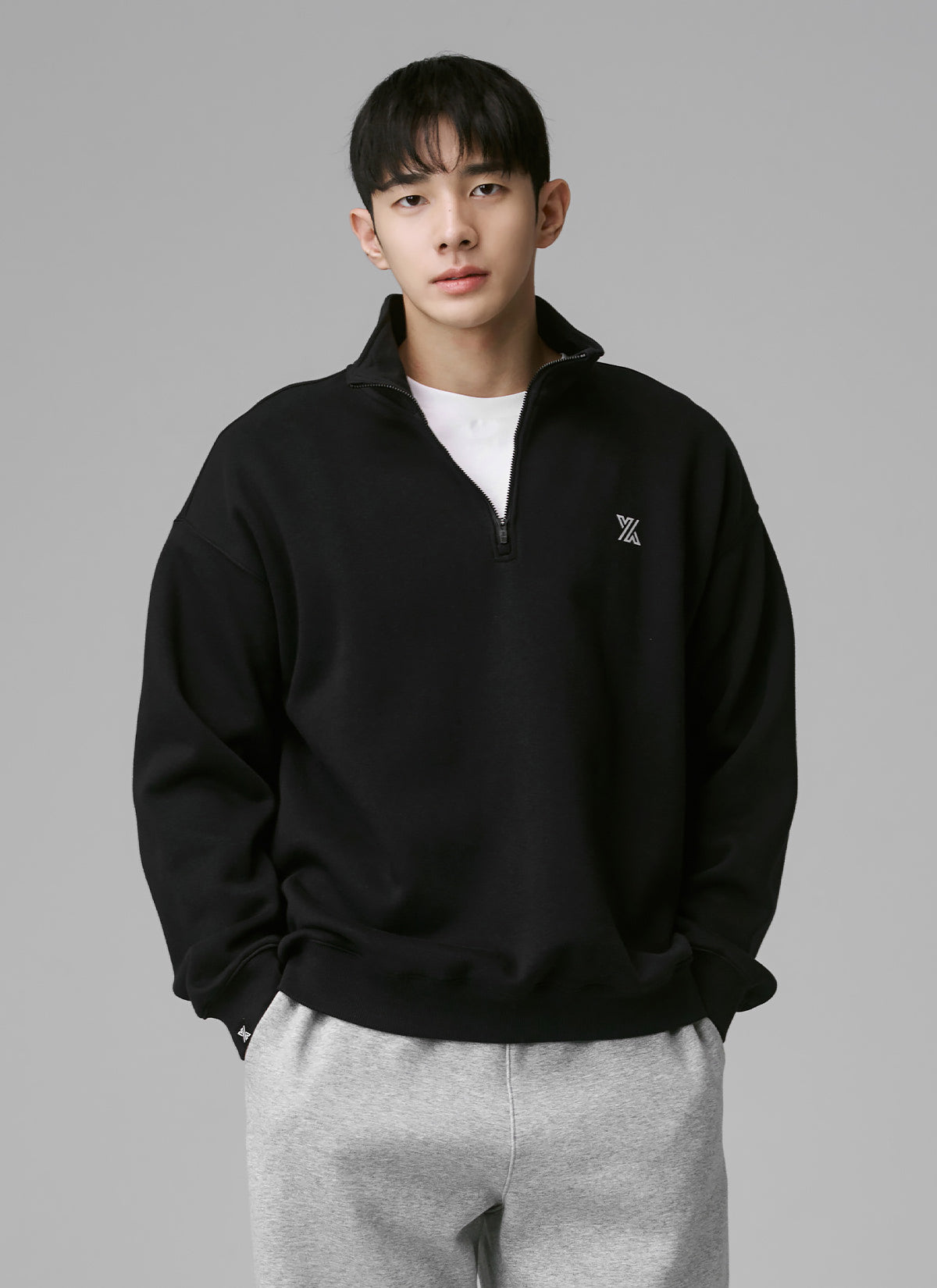 Essential Signature Fleece Half-Zip Sweatshirt