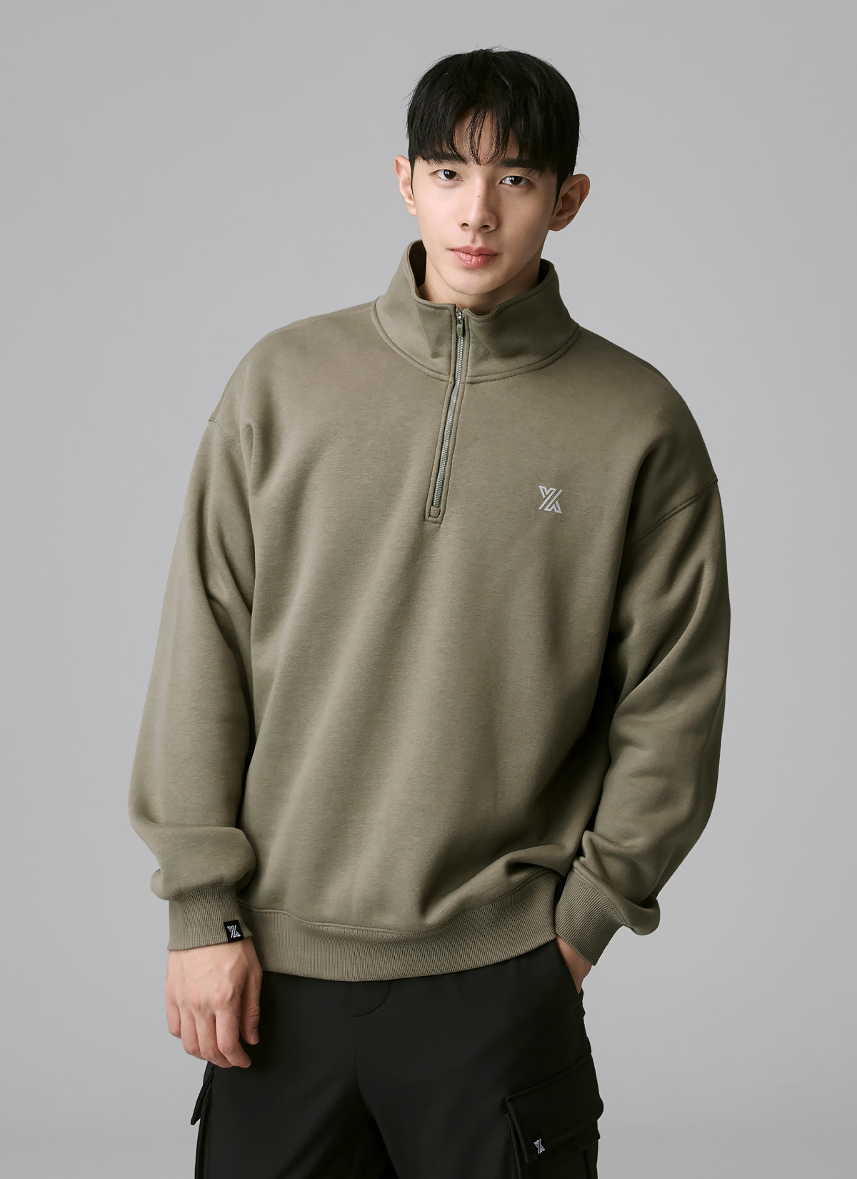 Essential Signature Fleece Half-Zip Sweatshirt